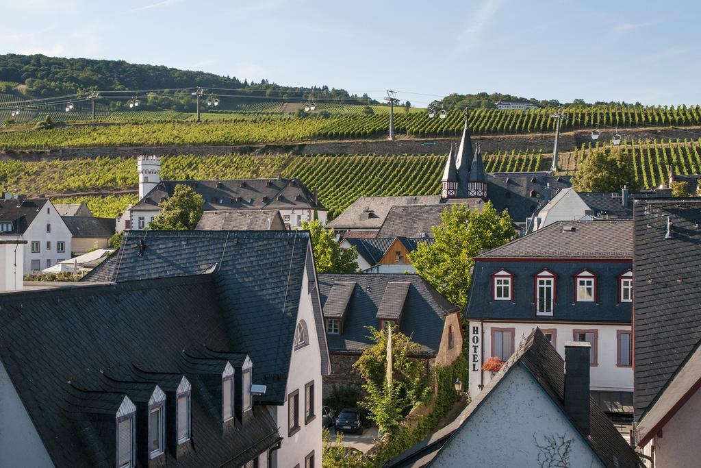 Hajo'S Germania Lodge & Irish Pub Rüdesheim am Rhein Extérieur photo